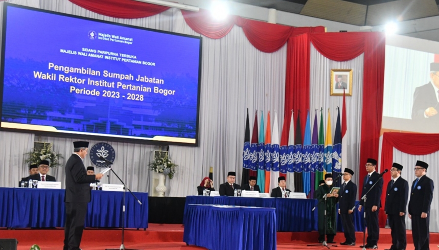 Majelis Wali Amanat IPB University Lantik 4 Wakil Rektor Periode 2023-2028