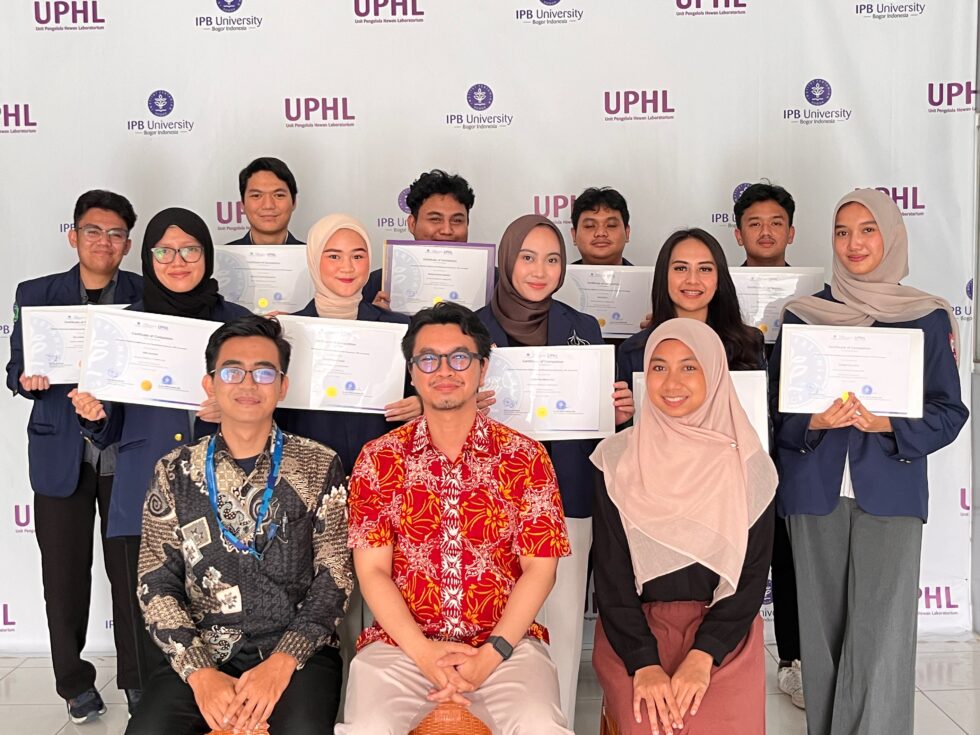 SKHB IPB University Selenggarakan Pelatihan Dasar Penanganan Hewan ...