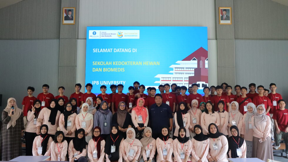 SKHB IPB University Sambut Kunjungan dan Tour Campus Sekolah Mitra ...